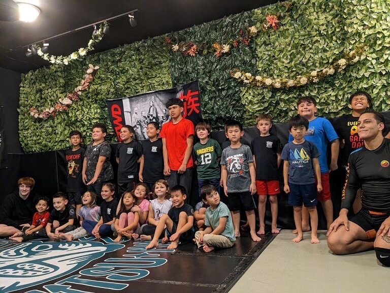The kids class, all together