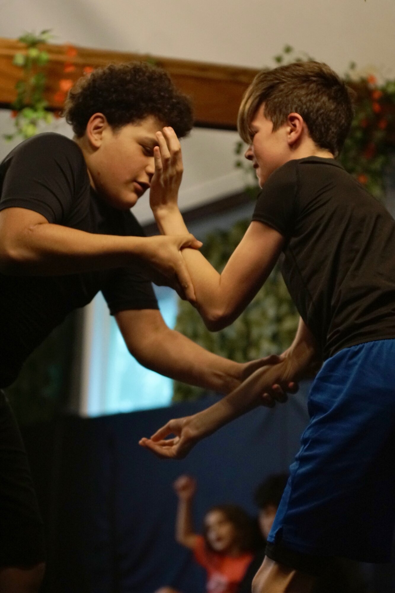 Hand fighting